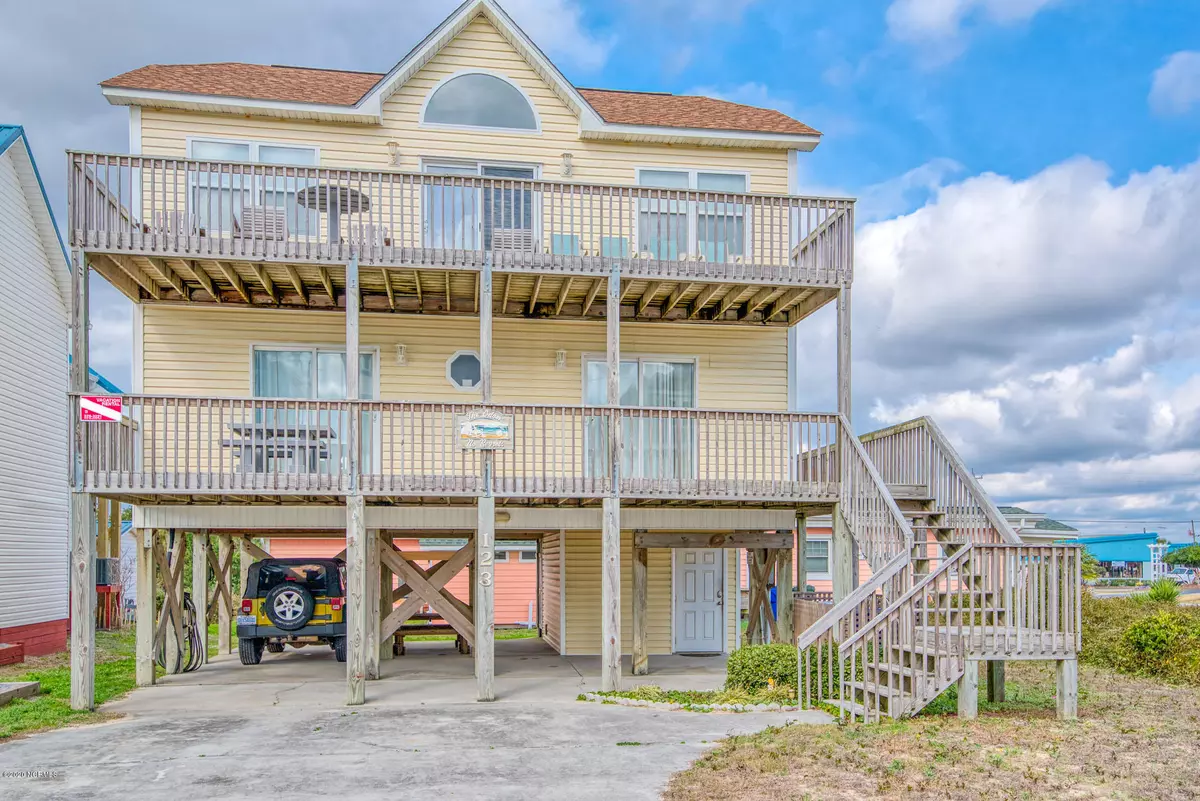 Surf City, NC 28445,123 N Shore DR