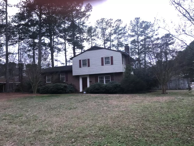 300 Timberlane DR, Rocky Mount, NC 27804