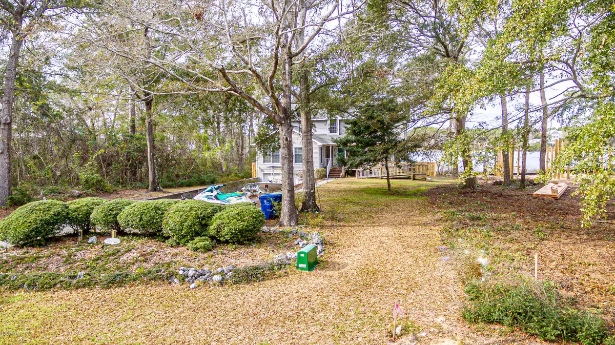 Sneads Ferry, NC 28460,831 Chadwick Shores DR