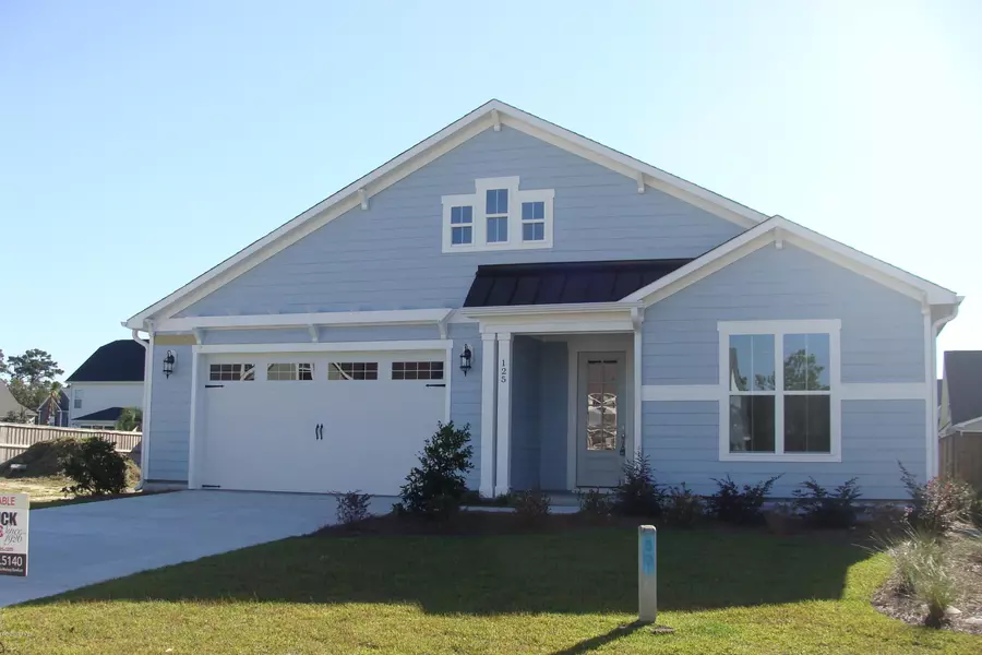 125 Lamplighters WALK, Hampstead, NC 28443