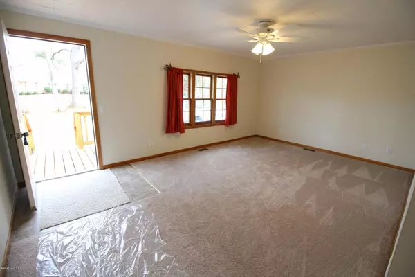 Newport, NC 28570,175 Oak Grove RD