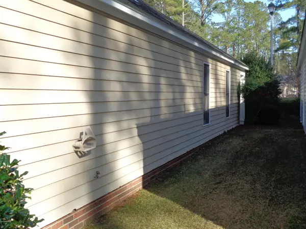 New Bern, NC 28562,210 Fairways West CT