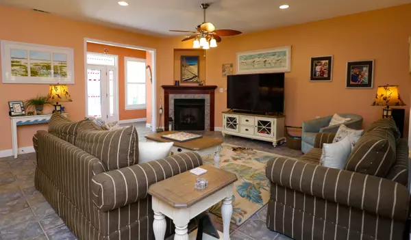 Emerald Isle, NC 28594,10000 Coast Guard RD