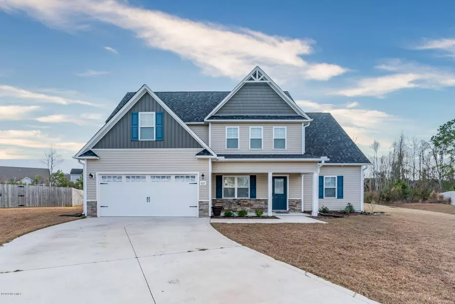 807 Cross Wind CT, Sneads Ferry, NC 28460