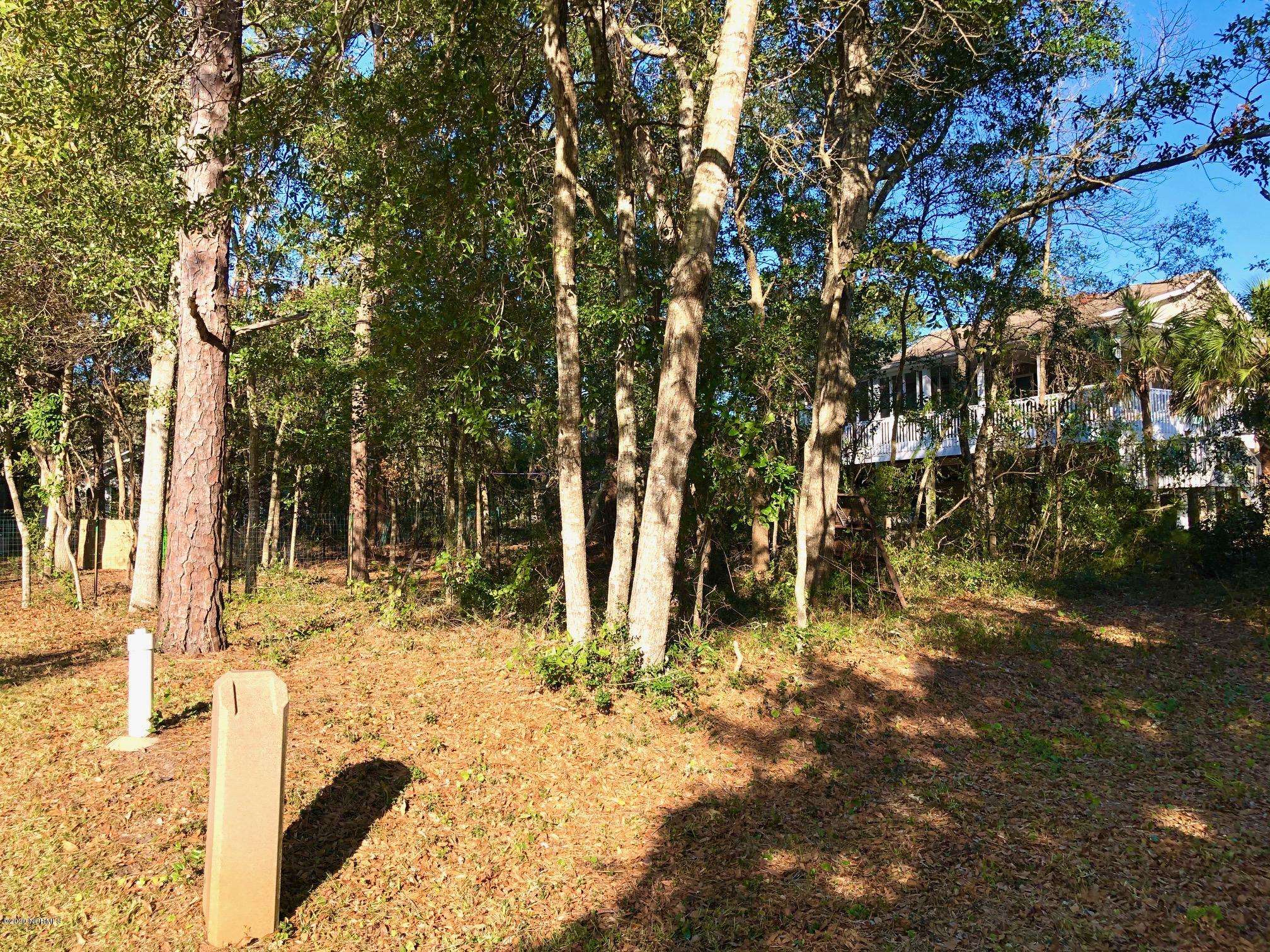 119 SW 12th ST, Oak Island, NC 28465