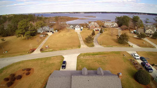 Swansboro, NC 28584,221 River Reach DR