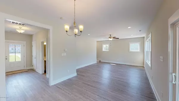 Rocky Point, NC 28457,30 N Lord Wallace CT