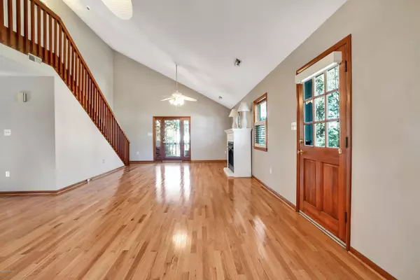 Oak Island, NC 28465,220 Norton ST