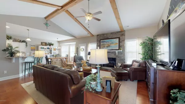 Swansboro, NC 28584,105 Paddle Trail LN