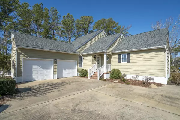 1021 Pirate Cove CIR, Oriental, NC 28571