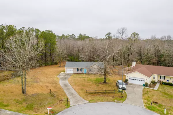 Hubert, NC 28539,136 Fodder DR