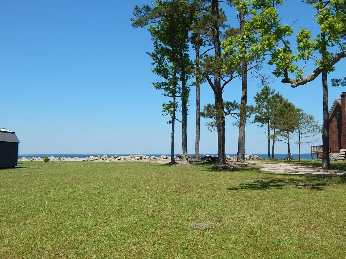 Havelock, NC 28532,649 Shadyview Beach Road