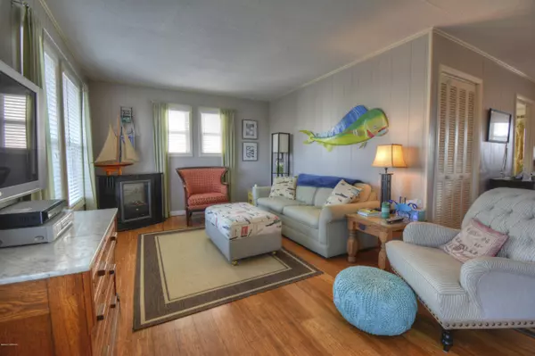 Holden Beach, NC 28462,123 Fayetteville ST