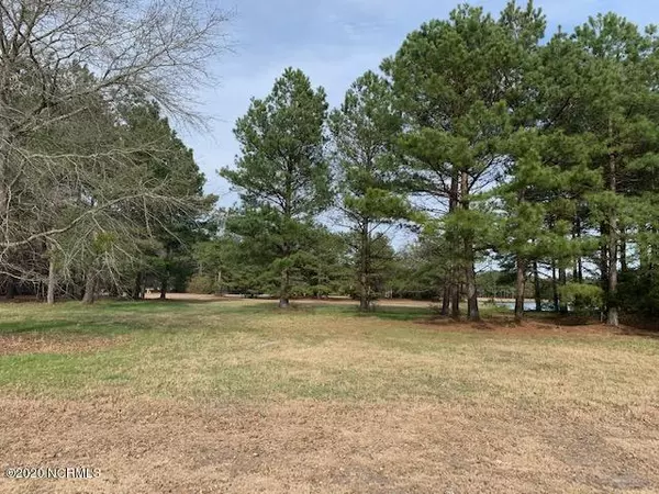 155 Cedar Point DR, Wallace, NC 28466