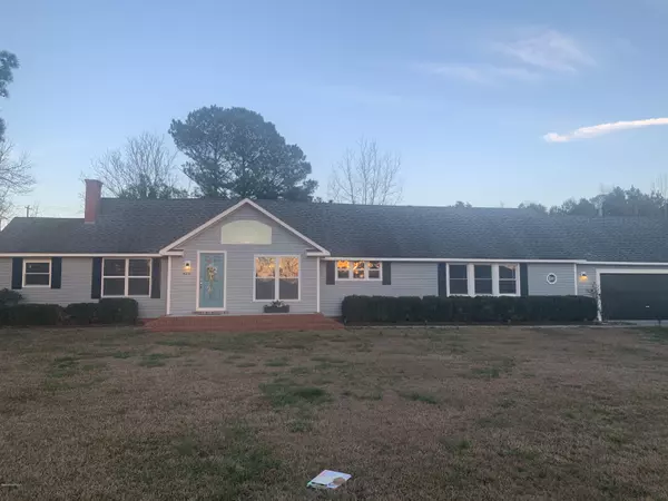 4231 Us 117, Rose Hill, NC 28458