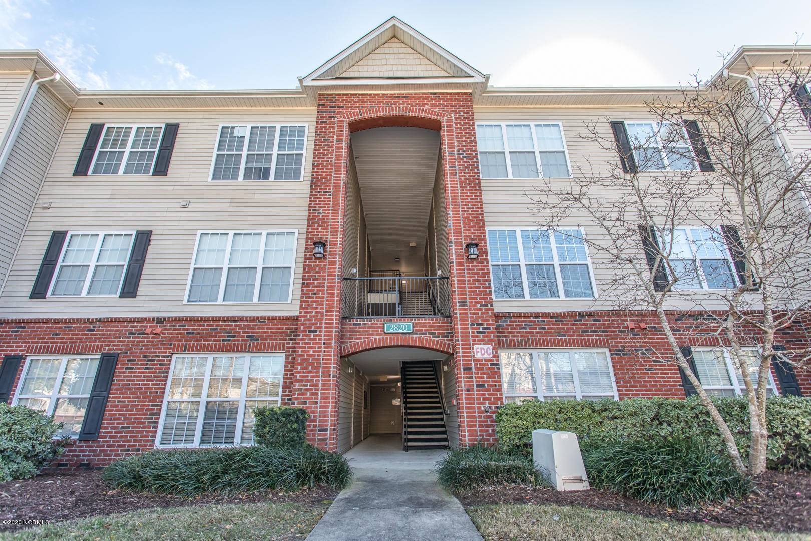 2820 Bloomfield LN #102, Wilmington, NC 28412