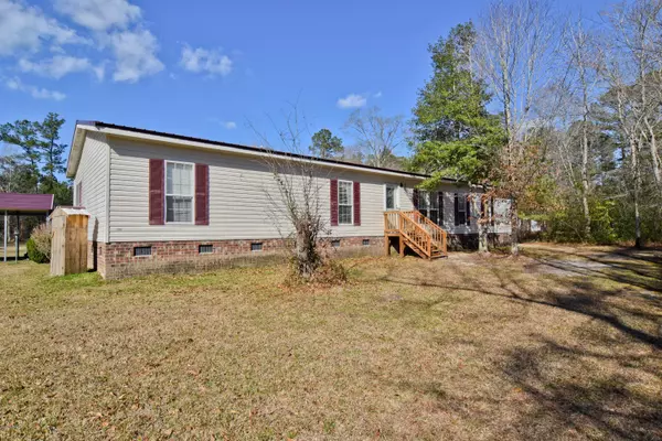 4277 10 Mile Fork RD, Pollocksville, NC 28573