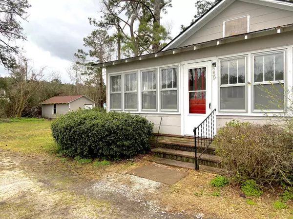 259 Old River RD, Beaufort, NC 28516