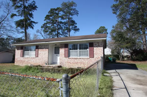 531 Inglewood AVE, Lumberton, NC 28358