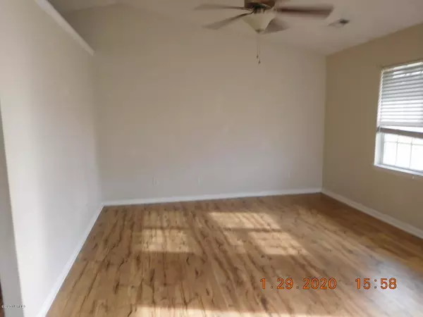 Richlands, NC 28574,100 Burrell LN