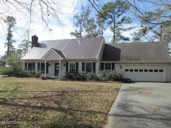 1605 Chip Shot DR, Morehead City, NC 28557