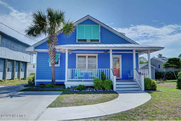 106 Raleigh Avenue, Surf City, NC 28445