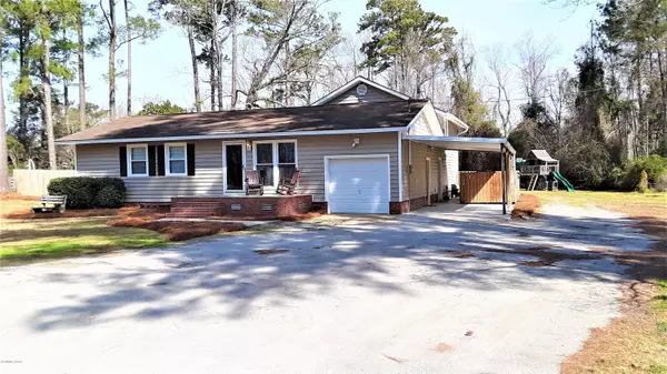 Trent Woods, NC 28562,904 Highland AVE