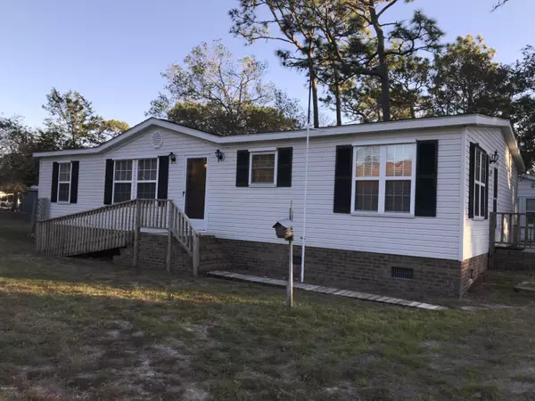 126 NE 71st ST, Oak Island, NC 28465