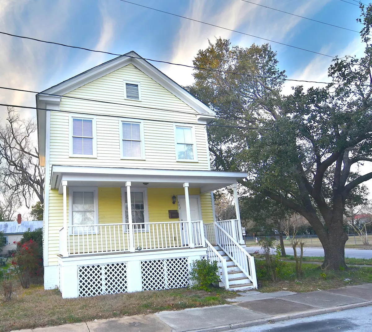 New Bern, NC 28560,402 Dunn ST