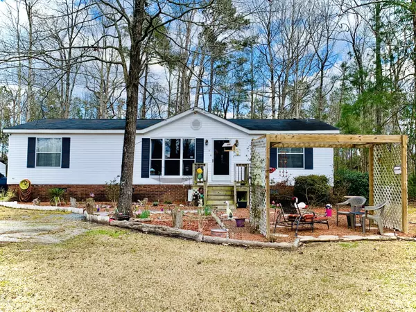 292 Brantham RD, Burgaw, NC 28425