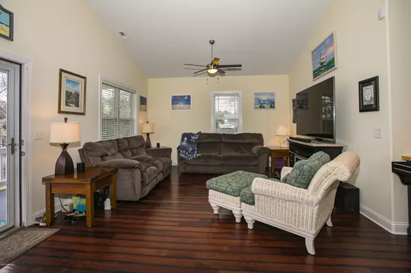 Oak Island, NC 28465,102 NW 18th ST