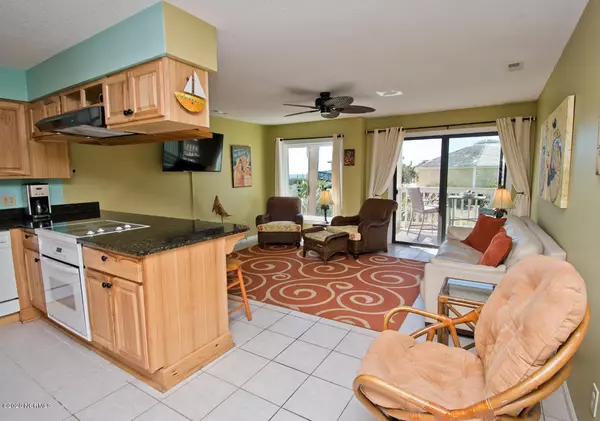 Emerald Isle, NC 28594,9201 Coast Guard RD #D107