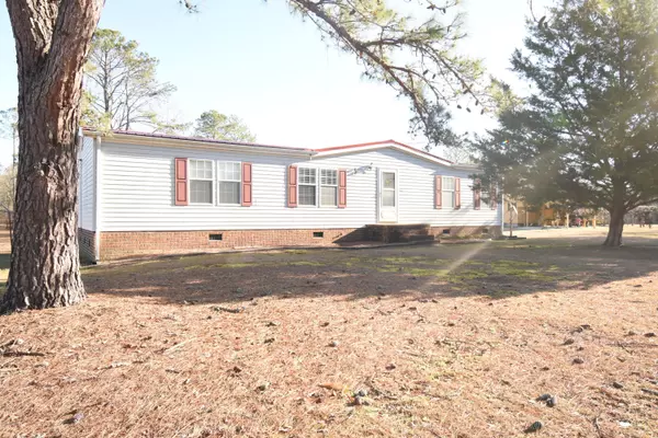 1223 Jolly Ole Field RD, Grifton, NC 28530