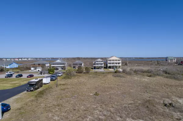 North Topsail Beach, NC 28460,New River Inlet Road