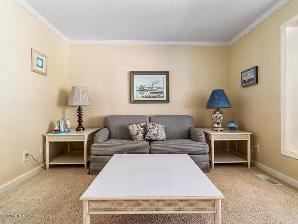 Oriental, NC 28571,8047 Treasure DR #3