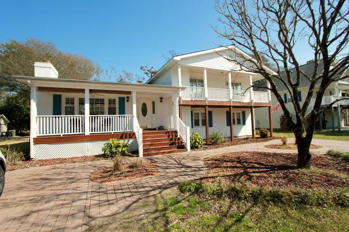 Emerald Isle, NC 28594,330 Cedar ST