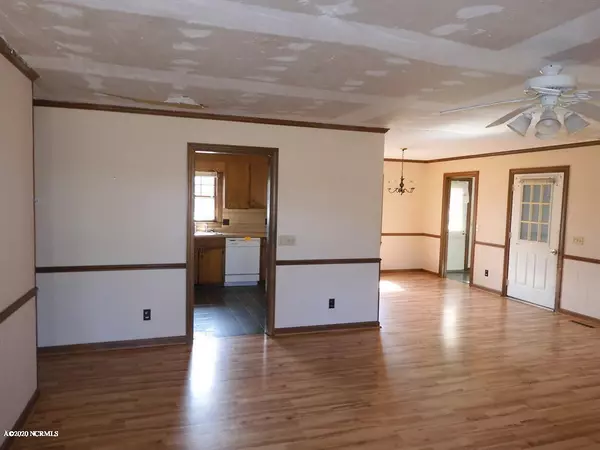 Kinston, NC 28504,407 Darden DR