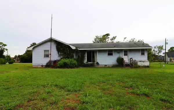 Marshallberg, NC 28553,133 Moore LN