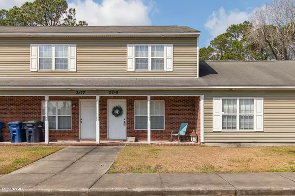 209 Palace Circle, Jacksonville, NC 28546