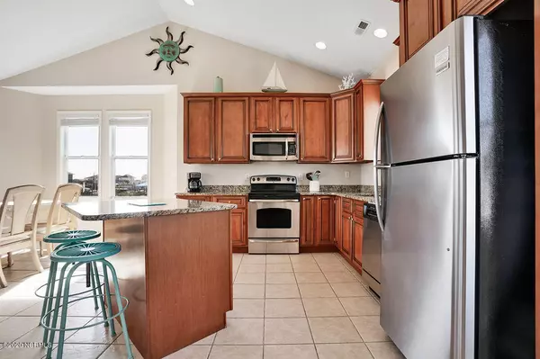 Surf City, NC 28445,410 W Wilmington AVE