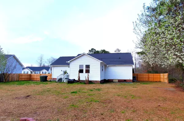 Washington, NC 27889,400 Cedar LN