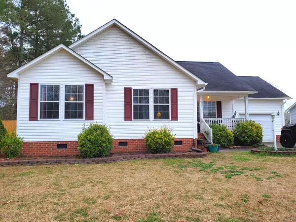 400 Cedar LN, Washington, NC 27889