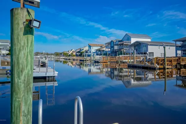 Ocean Isle Beach, NC 28469,52 Wilmington ST