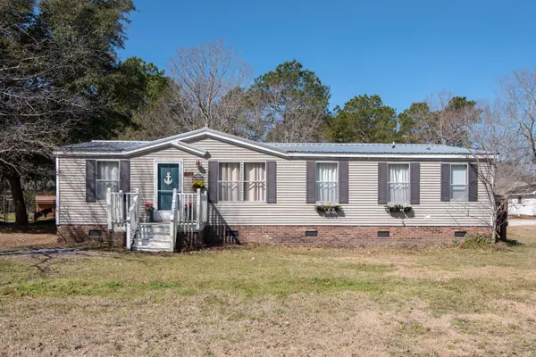 2183 Helmsman DR SW, Supply, NC 28462