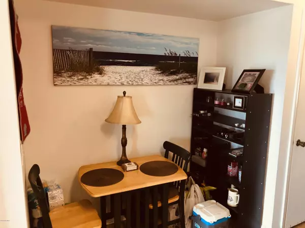 Carolina Beach, NC 28428,108 S Lake Park Blvd BLVD #211