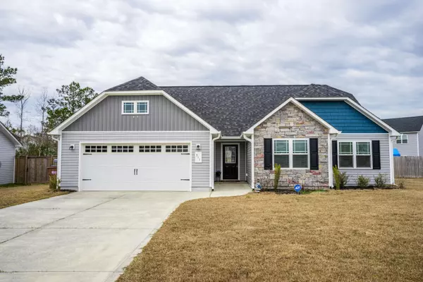 511 Deep Inlet DR, Sneads Ferry, NC 28460