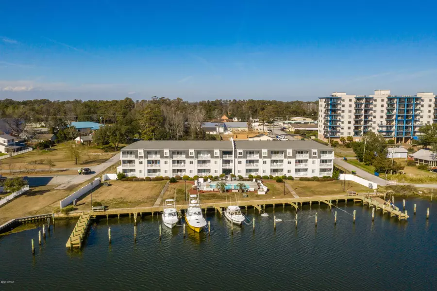 119 Lake AVE #208, Morehead City, NC 28557