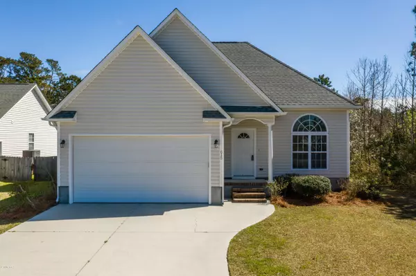 615 Flybridge LN, Beaufort, NC 28516