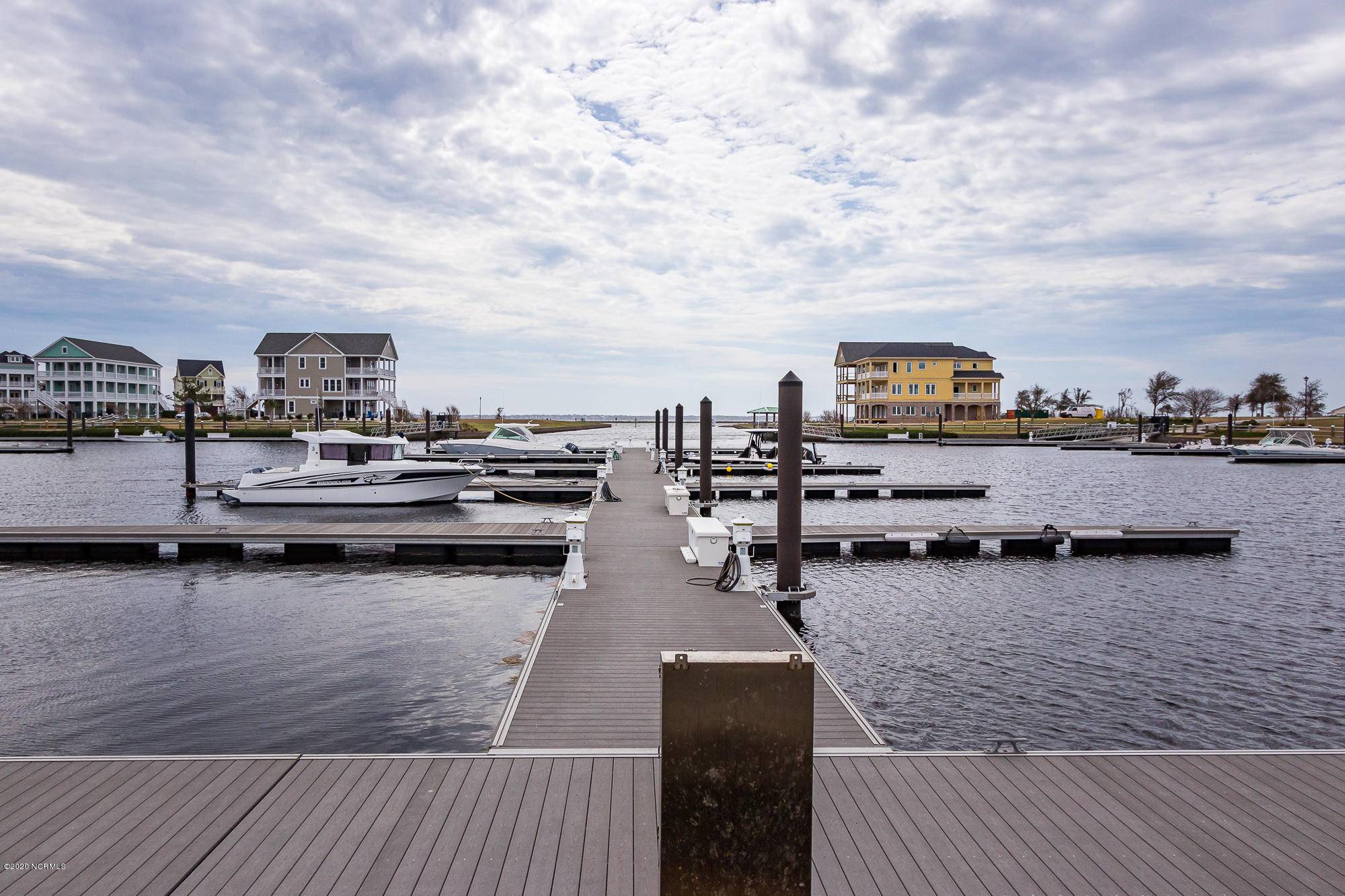 Newport, NC 28570,207 & 209 Back ST