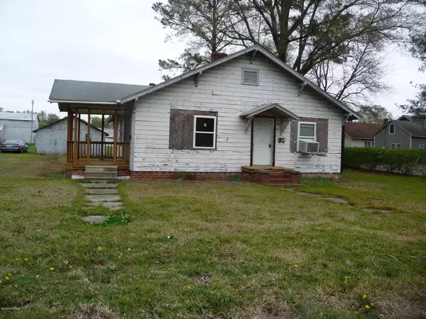 402404 W Cronly Street, Laurinburg, NC 28352